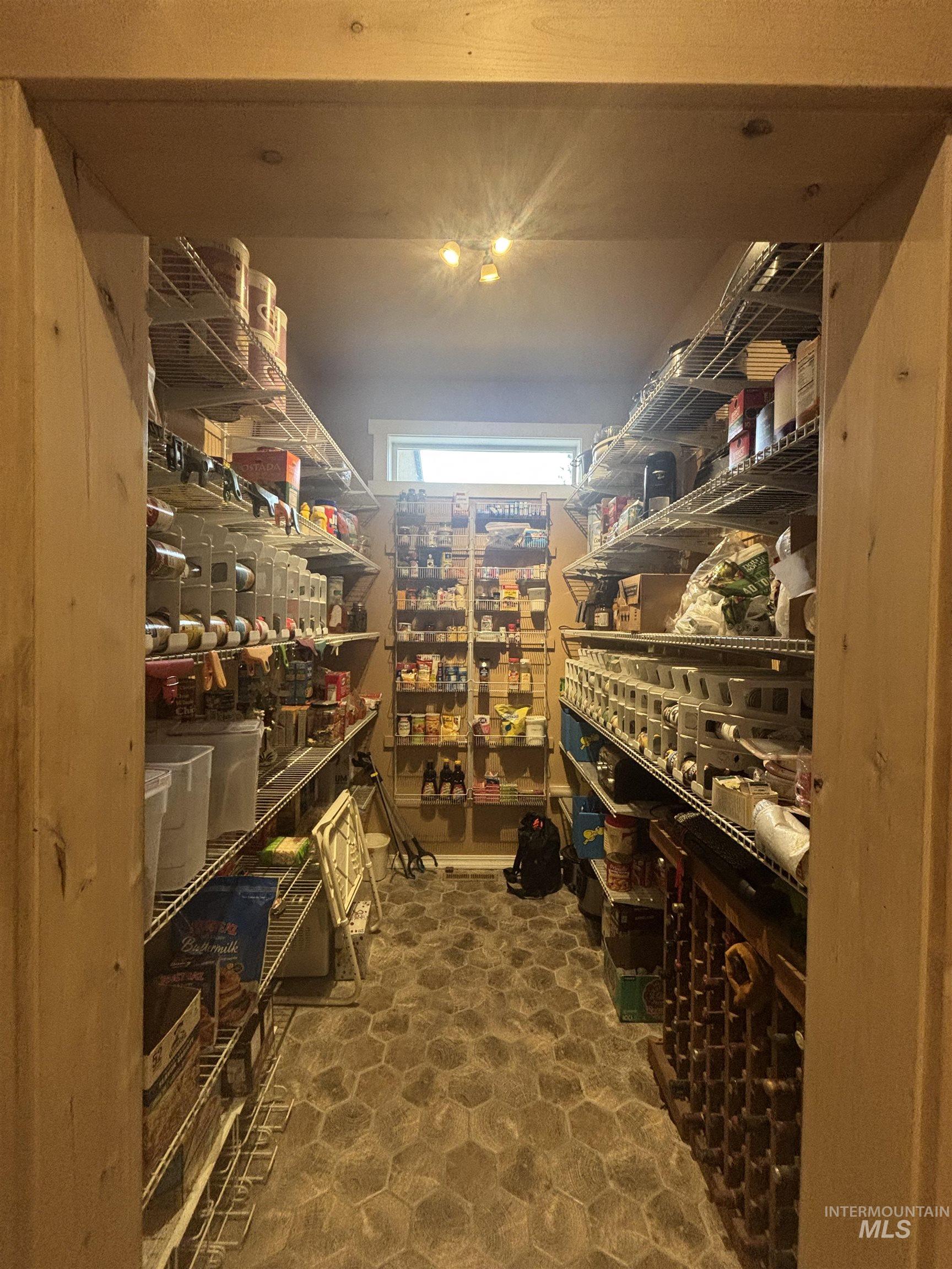 809 River Pointe Lane Lenore, ID 83541 - Photo 24 of 43 View of storage room