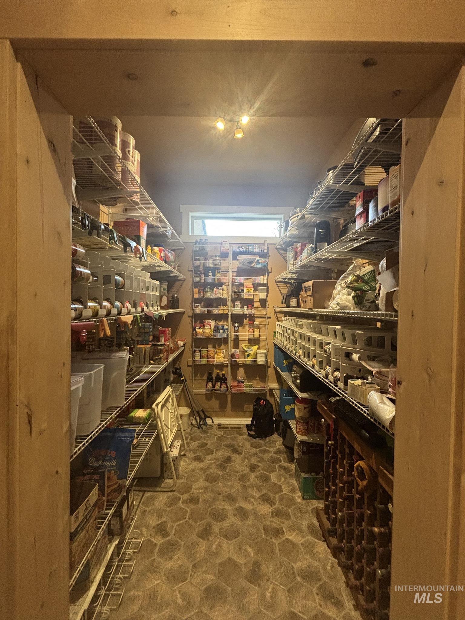 809 River Pointe Lane Lenore, ID 83541 - Photo 40 of 43 View of storage