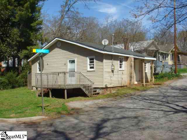 209 Nicholtown Road Greenville, SC 29607 - Photo 1 of 8