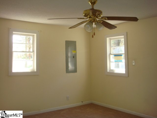 209 Nicholtown Road Greenville, SC 29607 - Photo 2 of 8