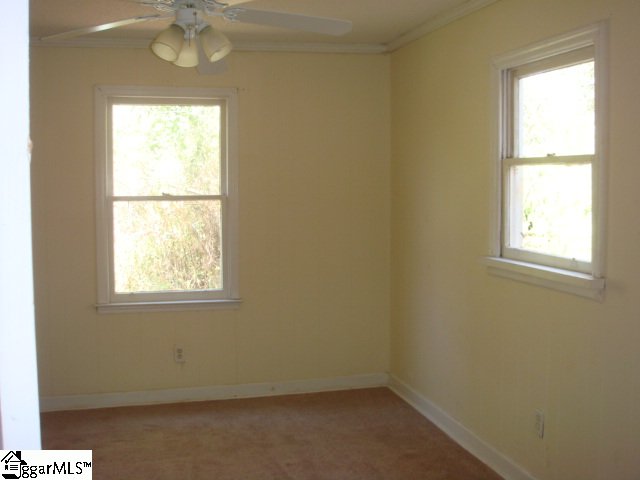 209 Nicholtown Road Greenville, SC 29607 - Photo 4 of 8
