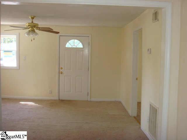 209 Nicholtown Road Greenville, SC 29607 - Photo 6 of 8