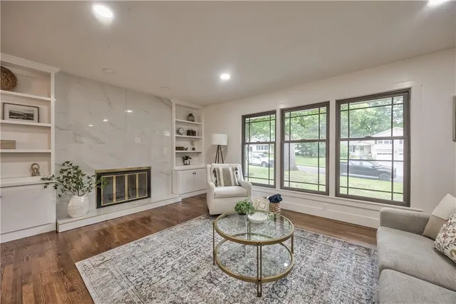 $429,000 | 6928 Russell Street, Overland Park, KS 66204