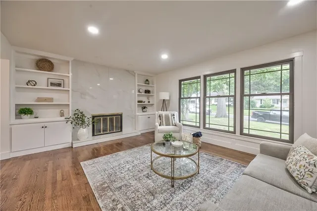 $429,000 | 6928 Russell Street, Overland Park, KS 66204