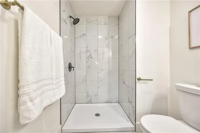 $429,000 | 6928 Russell Street, Overland Park, KS 66204