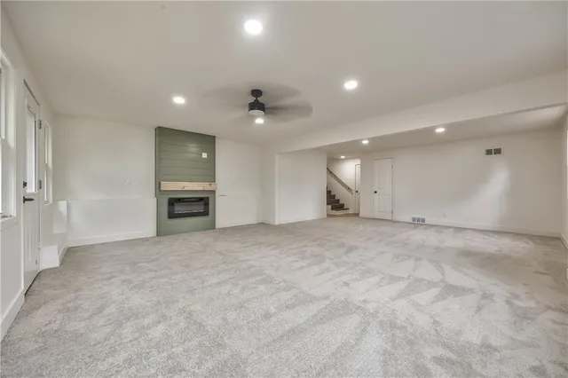 $429,000 | 6928 Russell Street, Overland Park, KS 66204