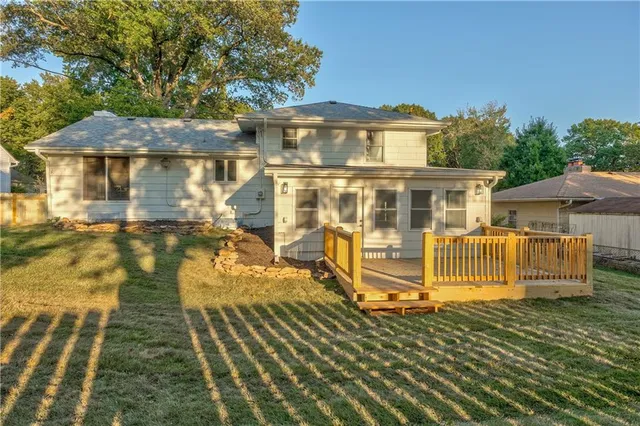 $429,000 | 6928 Russell Street, Overland Park, KS 66204