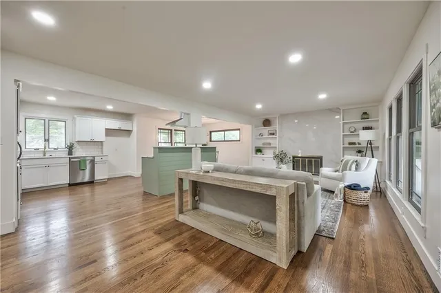 $429,000 | 6928 Russell Street, Overland Park, KS 66204