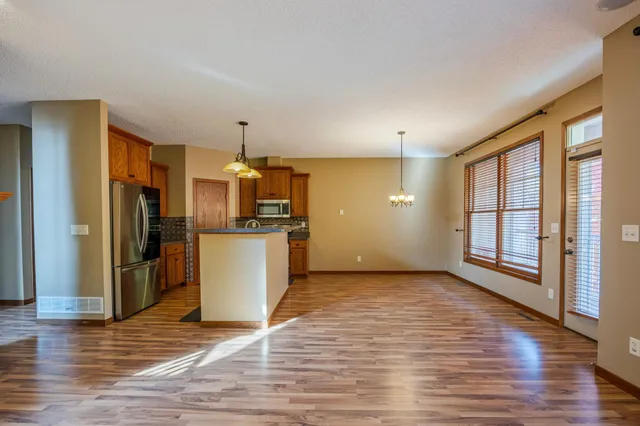 $2,500 | 926 Ramsey Street, Hastings, MN 55033