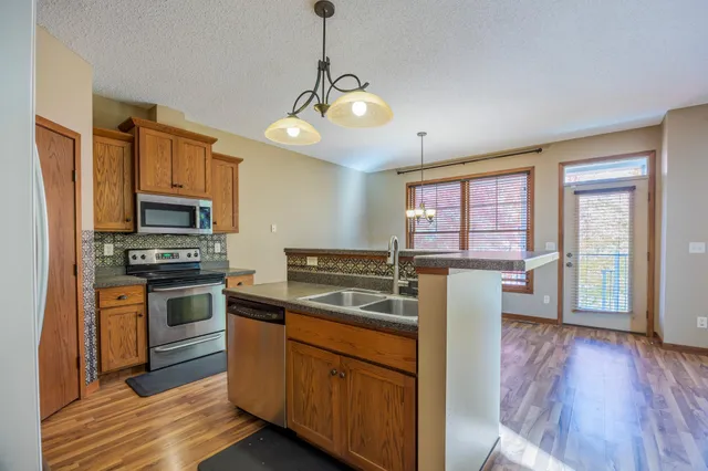 $2,500 | 926 Ramsey Street, Hastings, MN 55033