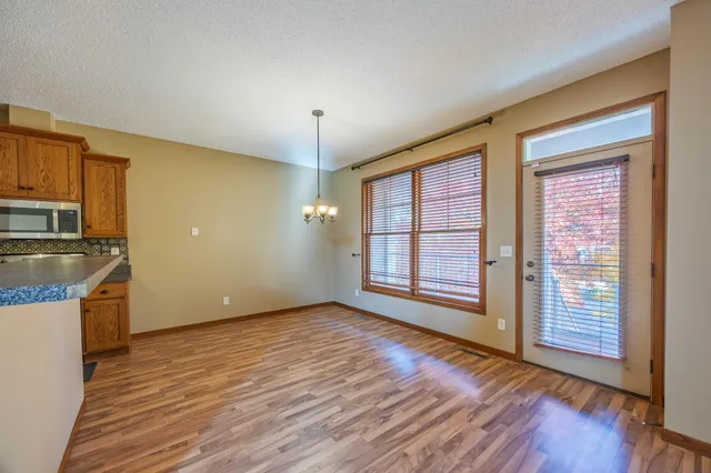 $2,500 | 926 Ramsey Street, Hastings, MN 55033