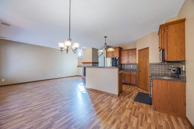 $2,500 | 926 Ramsey Street, Hastings, MN 55033