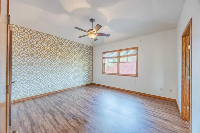 $2,500 | 926 Ramsey Street, Hastings, MN 55033