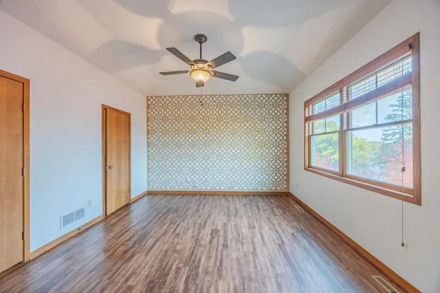 $2,500 | 926 Ramsey Street, Hastings, MN 55033