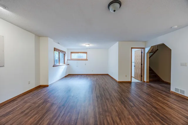 $2,500 | 926 Ramsey Street, Hastings, MN 55033