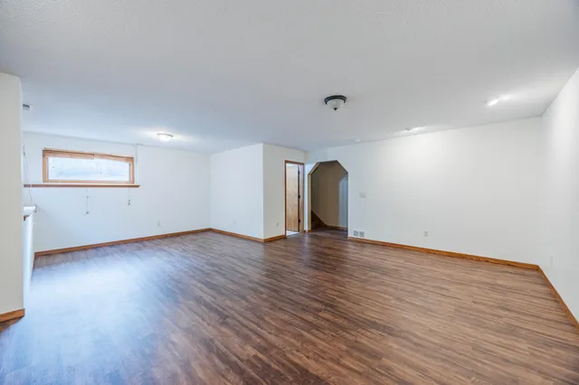 $2,500 | 926 Ramsey Street, Hastings, MN 55033