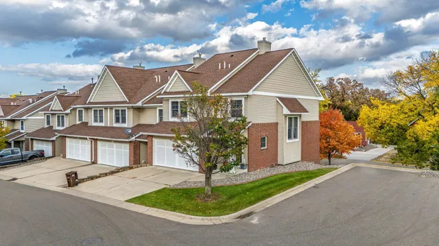 $2,500 | 926 Ramsey Street, Hastings, MN 55033