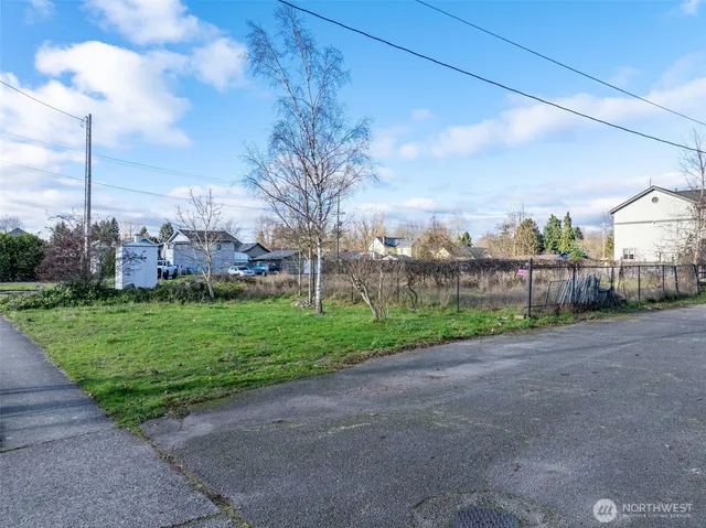 $79,500 | 915 West 1st Street, Centralia, WA 98531