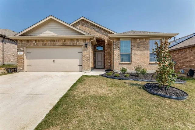 $2,550 | 9720 Calhoun Falls Drive, Fort Worth, TX 76108
