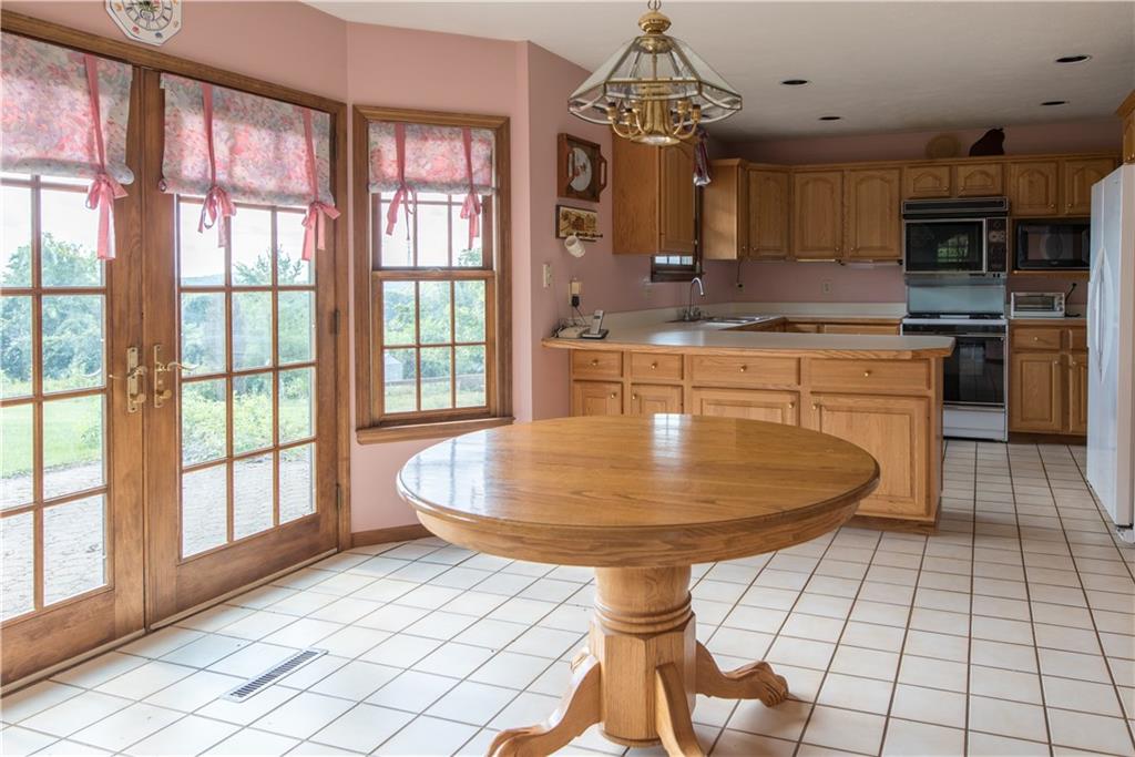 286 Grange Road McDonald, PA 15057 - Photo 6 of 25 Gallery Image 6