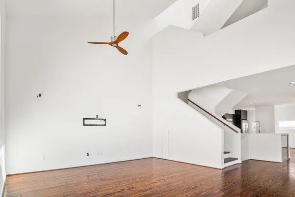 $2,450 | 2936 Commerce Street, Houston, TX 77003