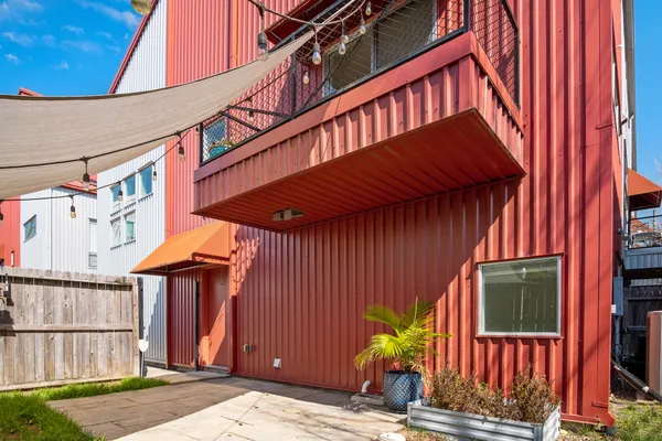 $2,450 | 2936 Commerce Street, Houston, TX 77003