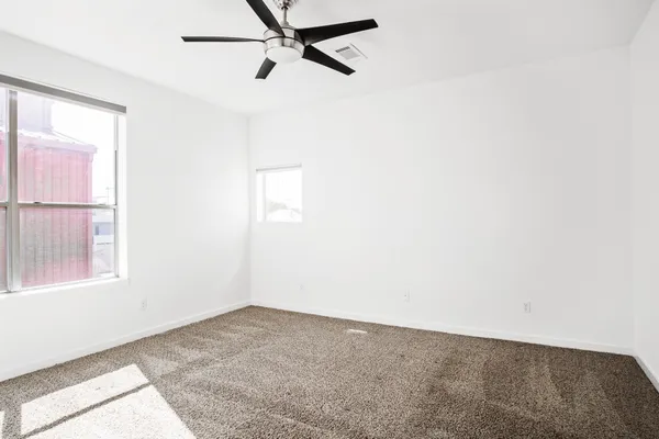 $2,450 | 2936 Commerce Street, Houston, TX 77003