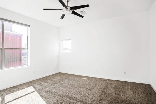 $2,450 | 2936 Commerce Street, Houston, TX 77003