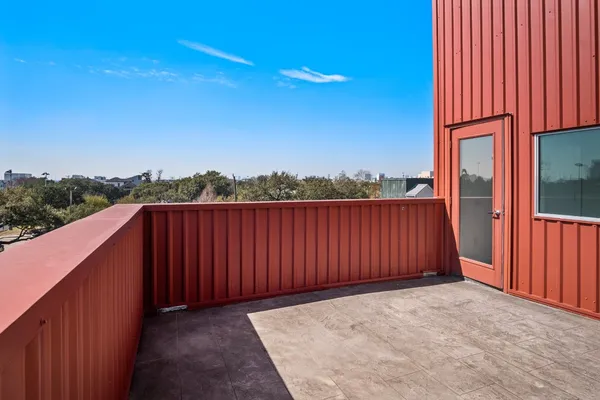 $2,450 | 2936 Commerce Street, Houston, TX 77003