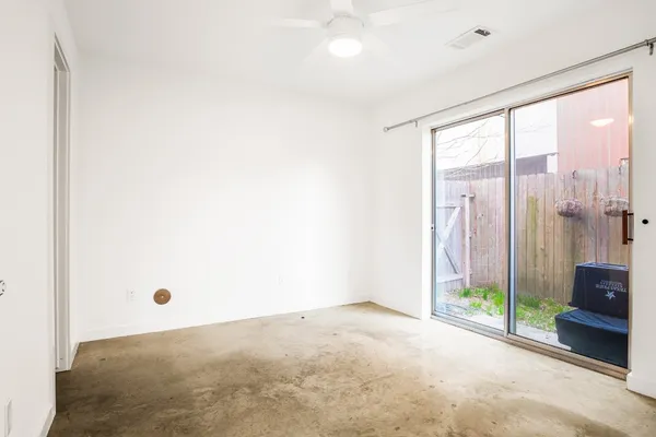 $2,450 | 2936 Commerce Street, Houston, TX 77003