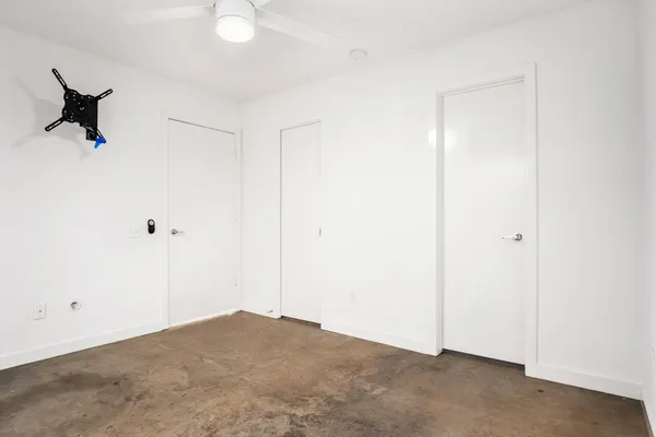 $2,450 | 2936 Commerce Street, Houston, TX 77003