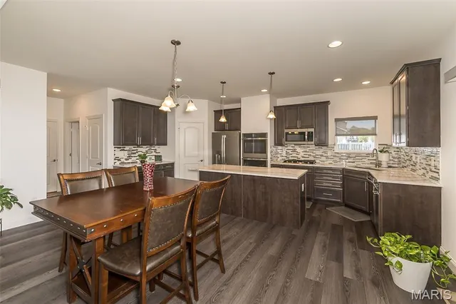 $995,000 | 1041 Kennedy Lane, Manchester, MO 63011