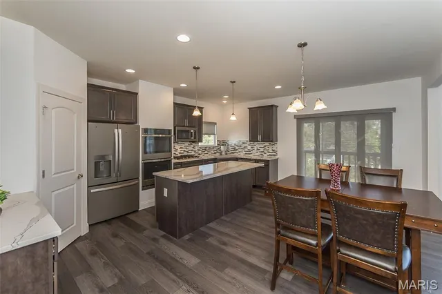 $995,000 | 1041 Kennedy Lane, Manchester, MO 63011