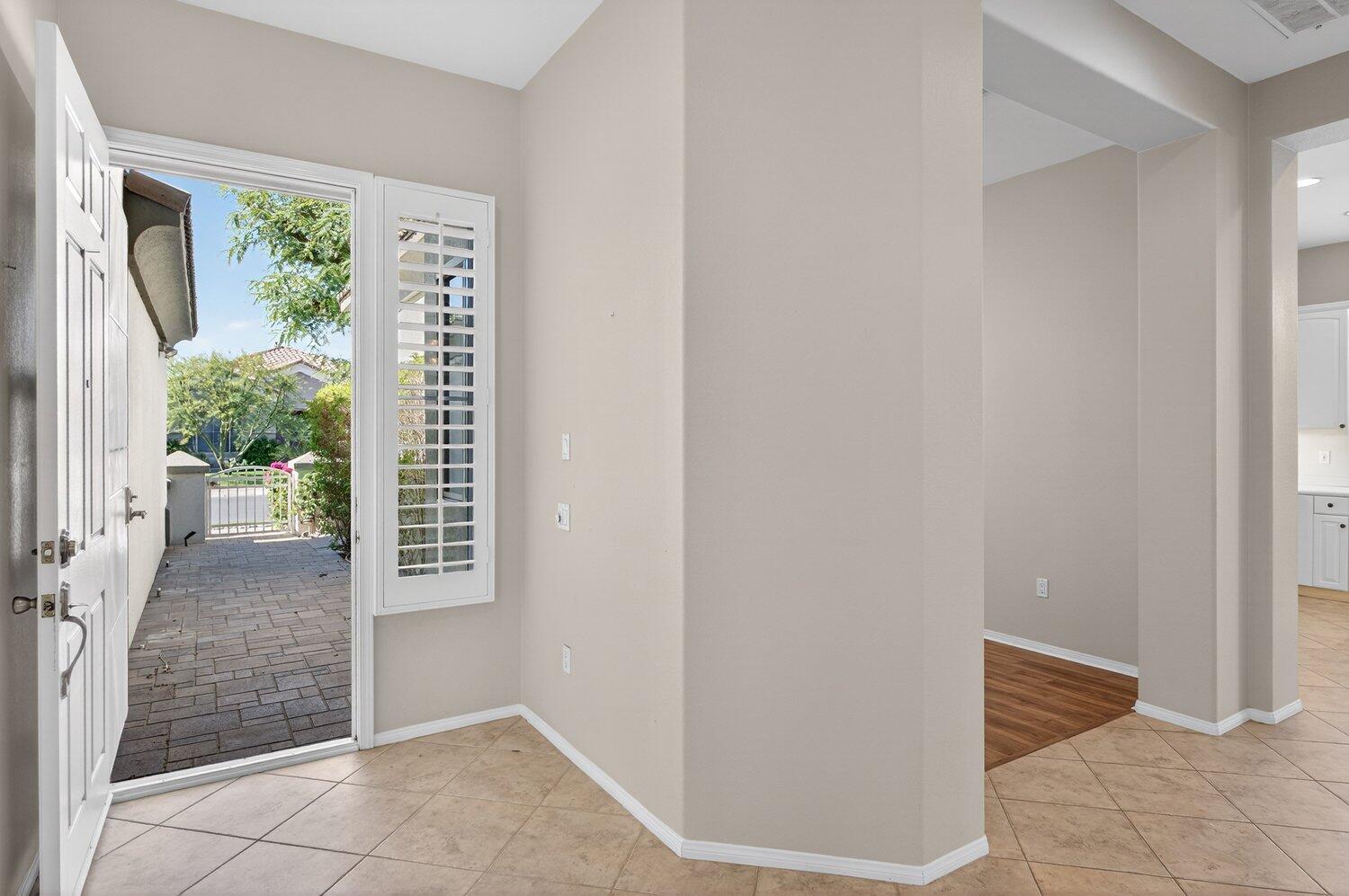 43784 Royal St George Drive Indio, CA 92201 - Photo 3 of 33 260312_43784_royal_saint_george_drive_in
