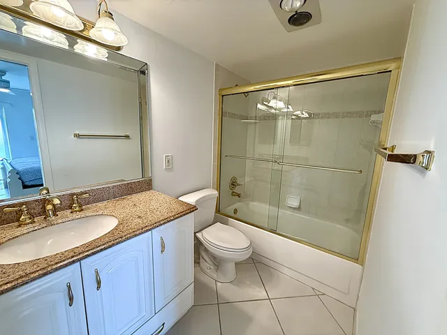 $175,000 | 3087 Oakridge U, Deerfield Beach, FL 33442