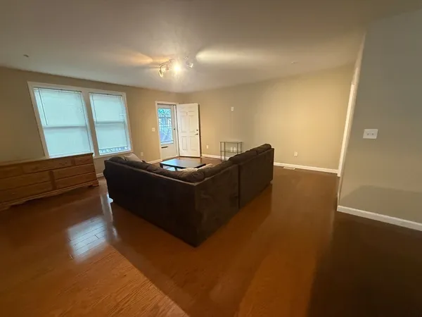 $4,200 | 51 Chelsea Street, Unit 1, Boston, MA 02128