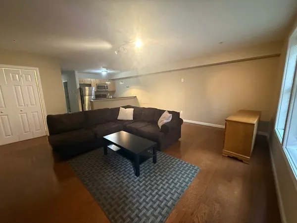 $4,200 | 51 Chelsea Street, Unit 1, Boston, MA 02128