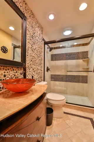 a bathroom with a sink and a toilet