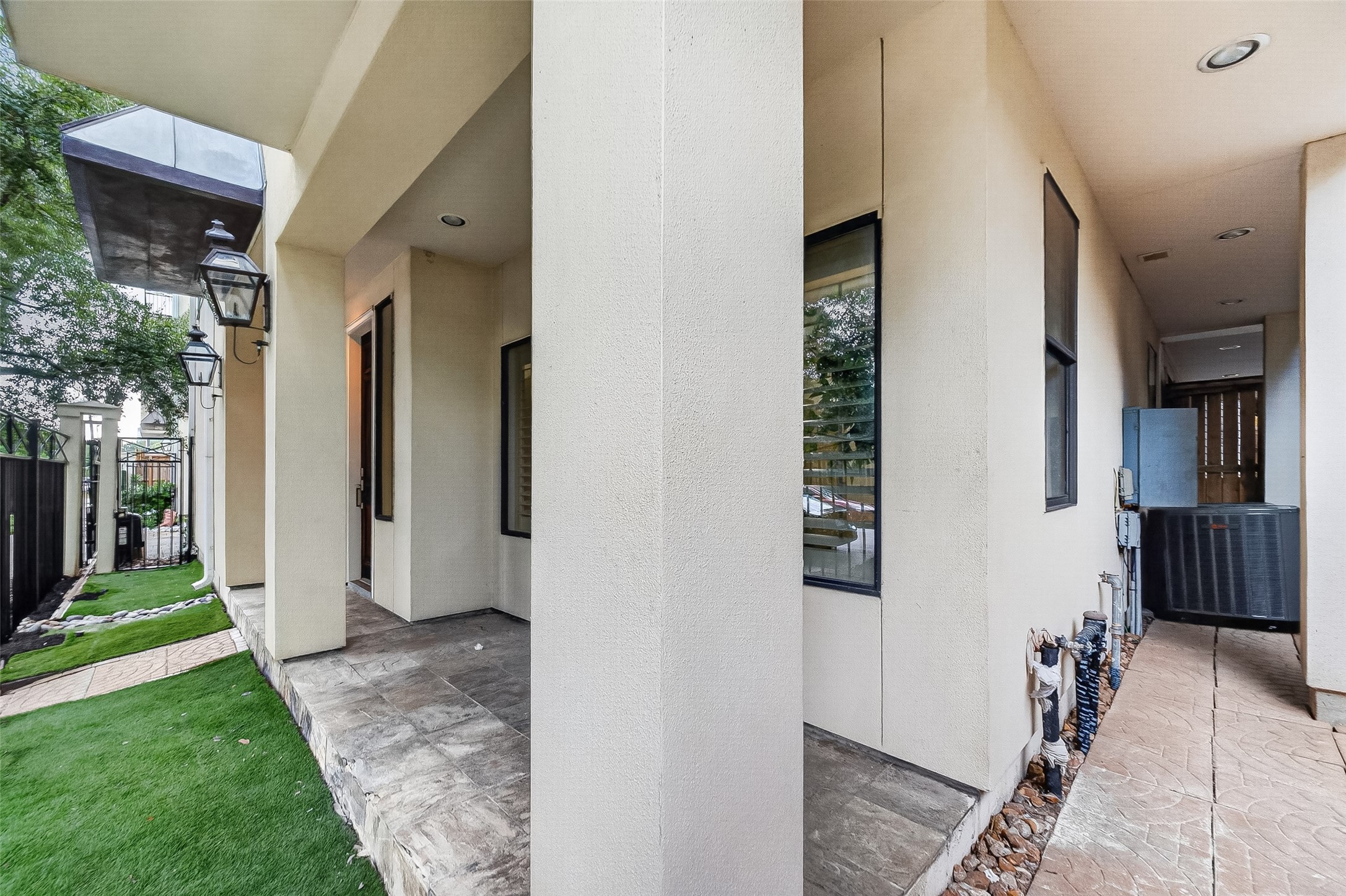2034 Colquitt Street, Unit A Houston, TX 77098 - Photo 37 of 41