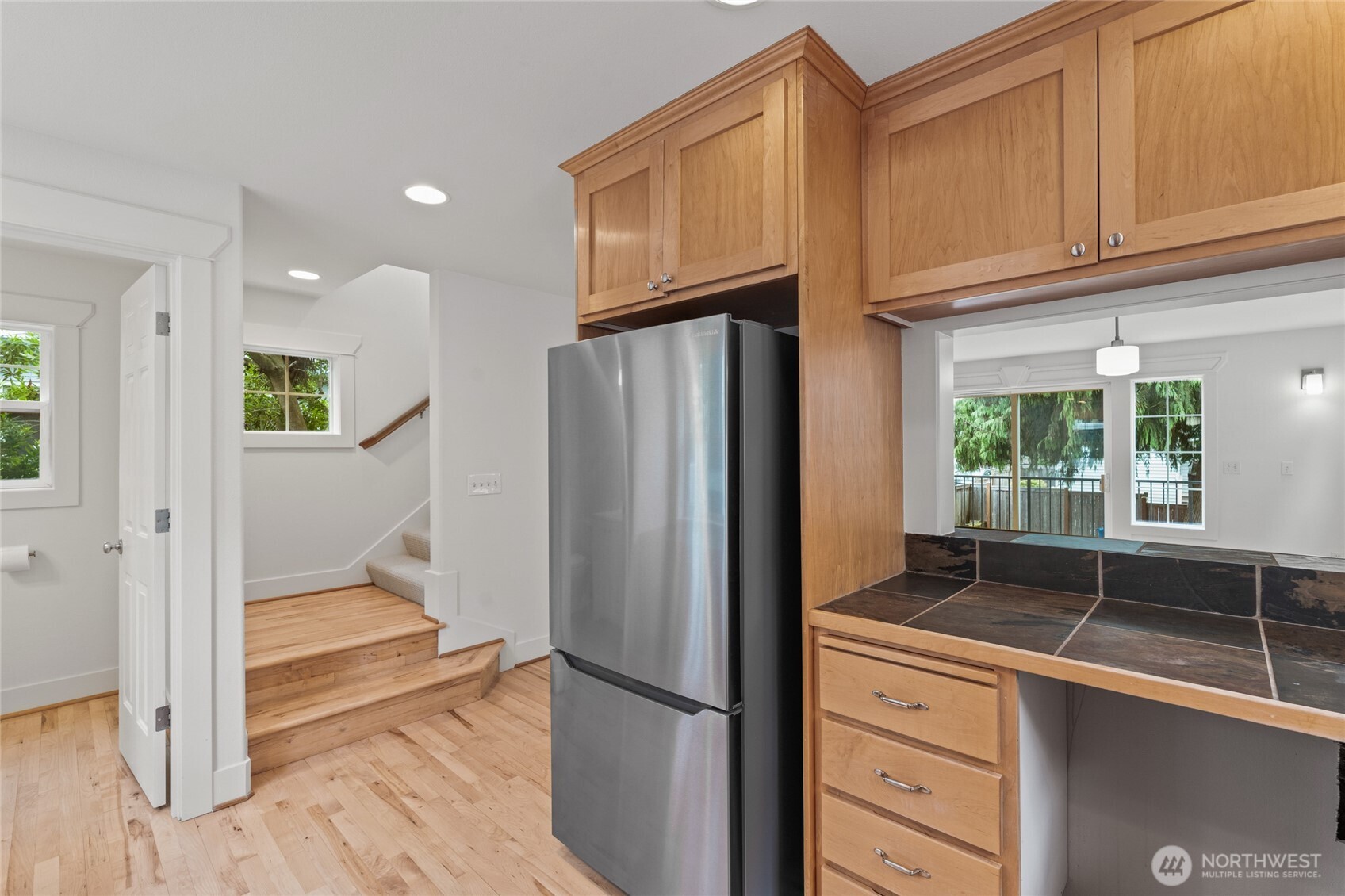 910 North 74th Street Seattle, WA 98103 - Photo 10 of 25