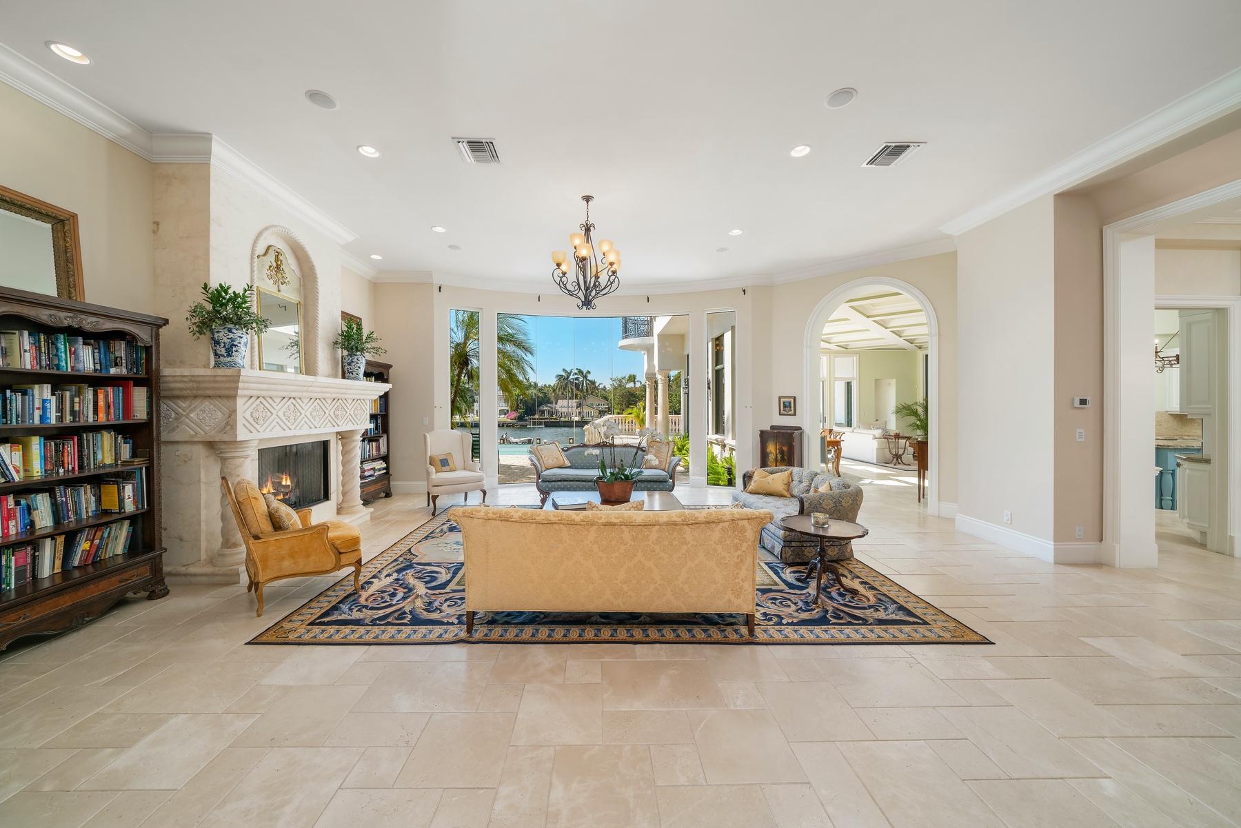 333 Northeast Spanish Trail Boca Raton, FL 33432 - Photo 5 of 57 Living Room