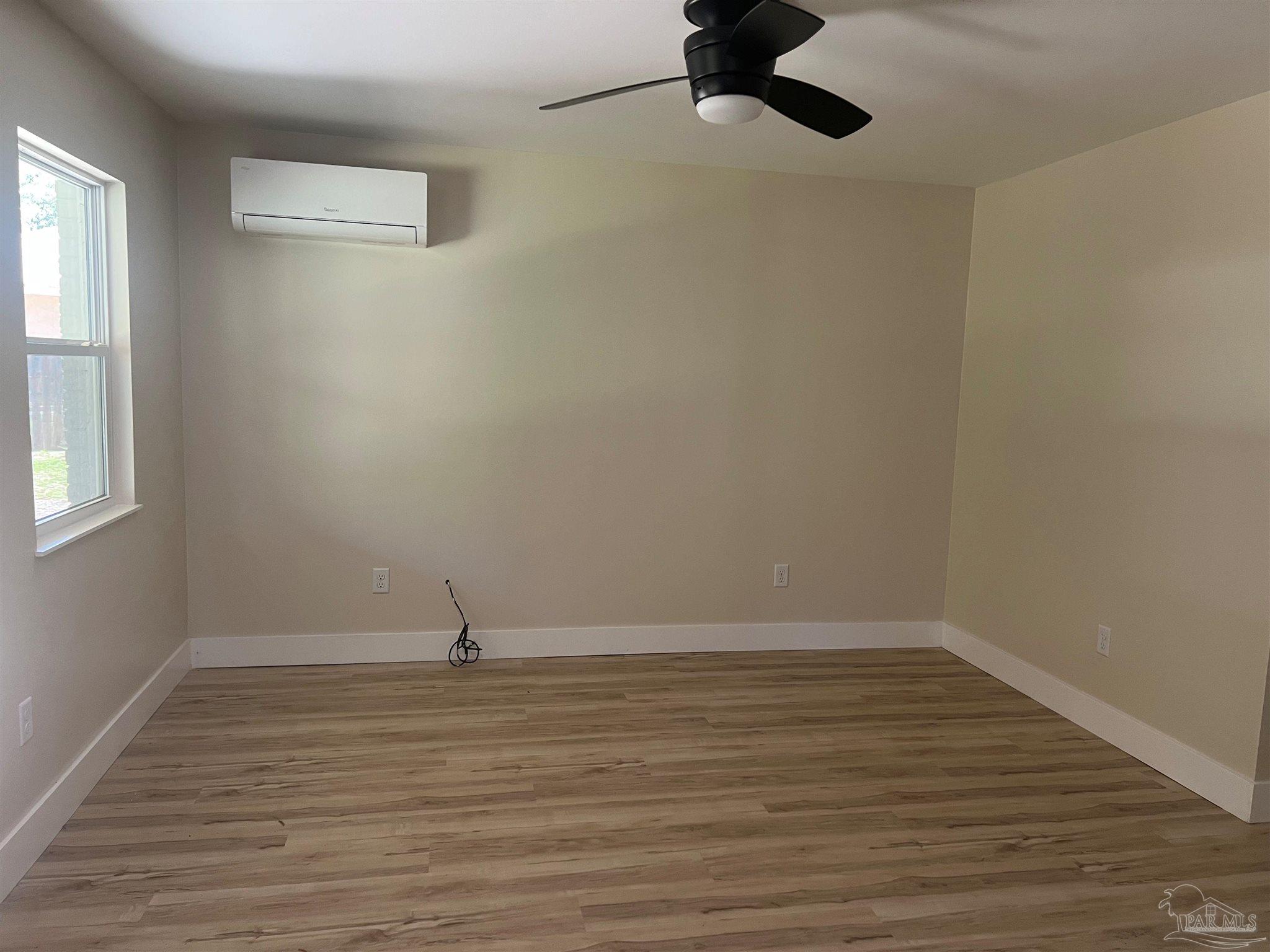 3111 Holley Point Road Navarre, FL 32566 - Photo 15 of 23 a room that has a rug