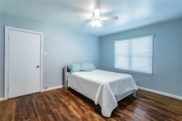$168,900 | 901 Avenue C, Valley Mills, TX 76689