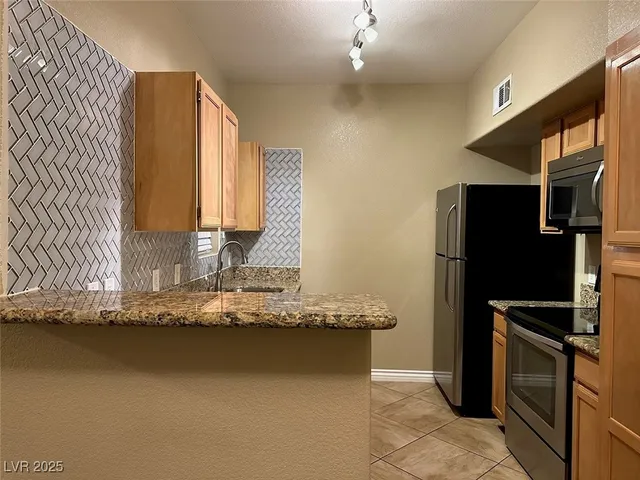 $215,000 | 6650 West Warm Springs Road, Unit 2174, Las Vegas, NV 89118
