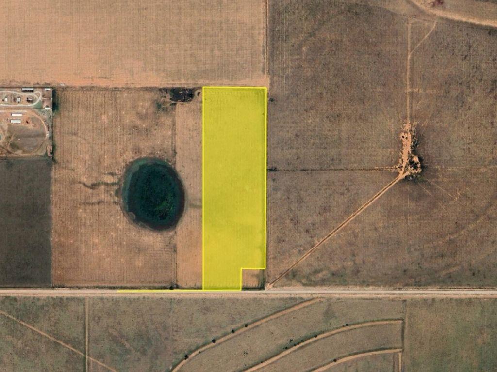 0 C R 5400 Shallowater, TX 79363 - Photo 19 of 20 a bathroom with a granite countertop shower and a mirror