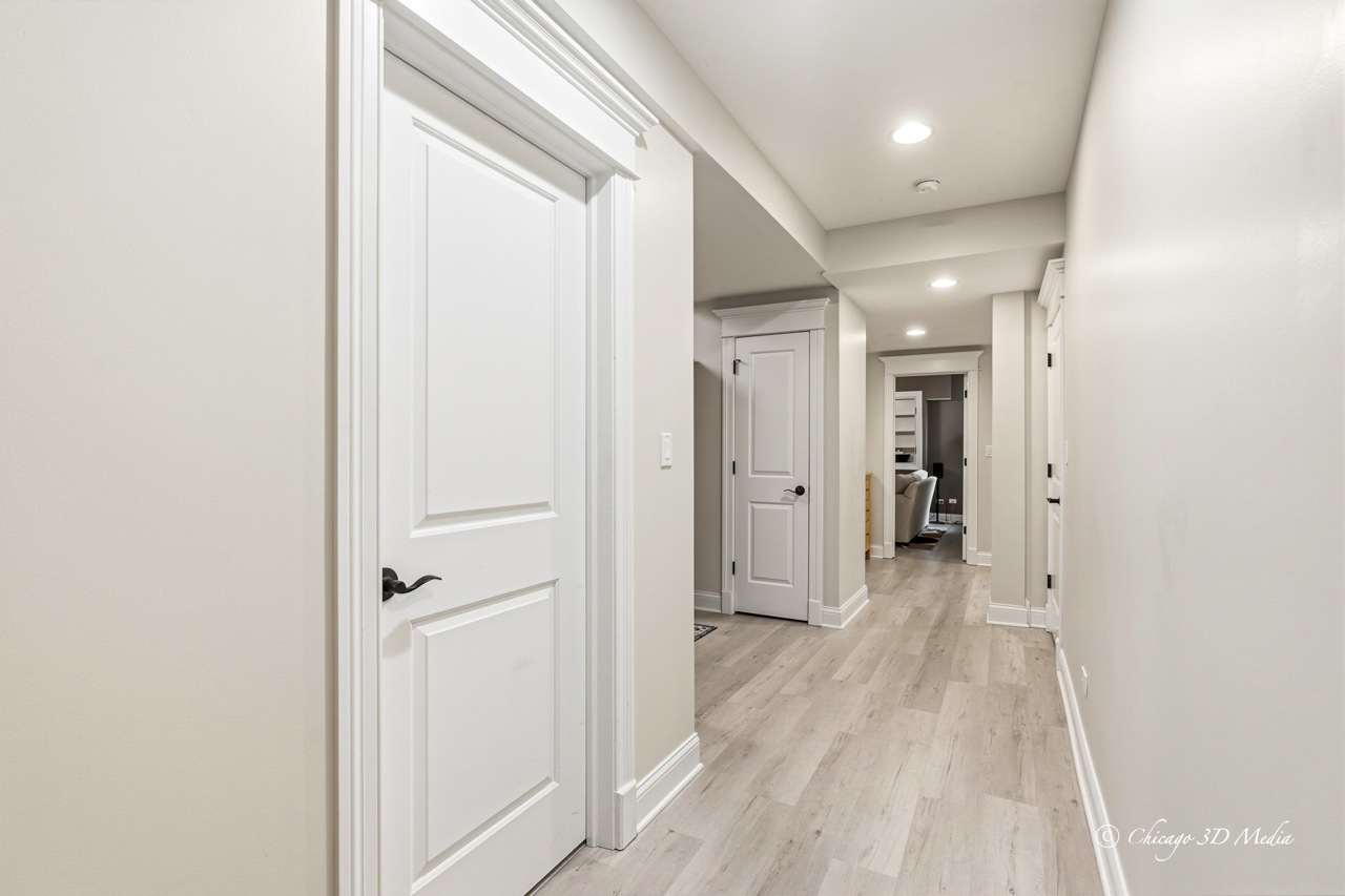 306 17th Street Wilmette, IL 60091 - Photo 35 of 48 a view of a hallway with wooden floor
