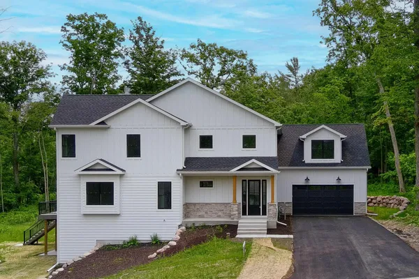 $1,300,000 | N2692 Forest Drive, Lake Geneva, WI 53147