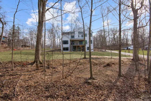 $1,300,000 | N2692 Forest Drive, Geneva, WI 53147