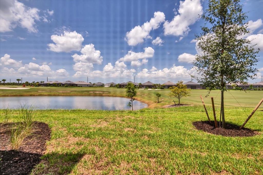 18923 Scallop Loop, Unit 102 Bradenton, FL 34211 - Photo 3 of 37