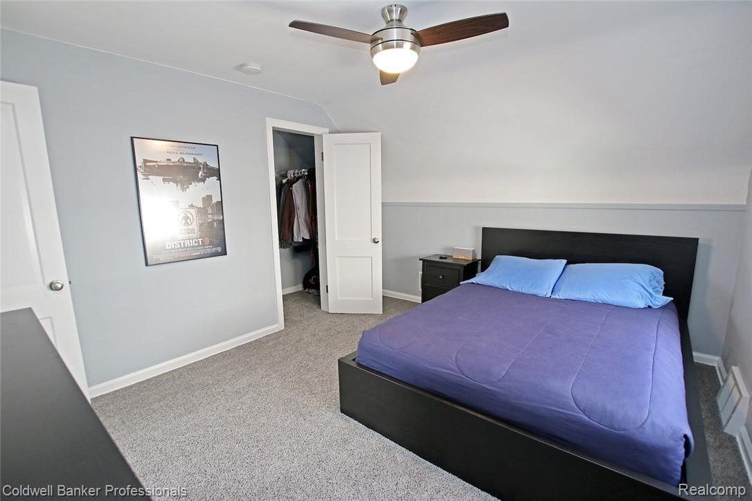 1890 Columbia Road Berkley, MI 48072 - Photo 28 of 42 29) Upstairs Bedroom 2.jpg